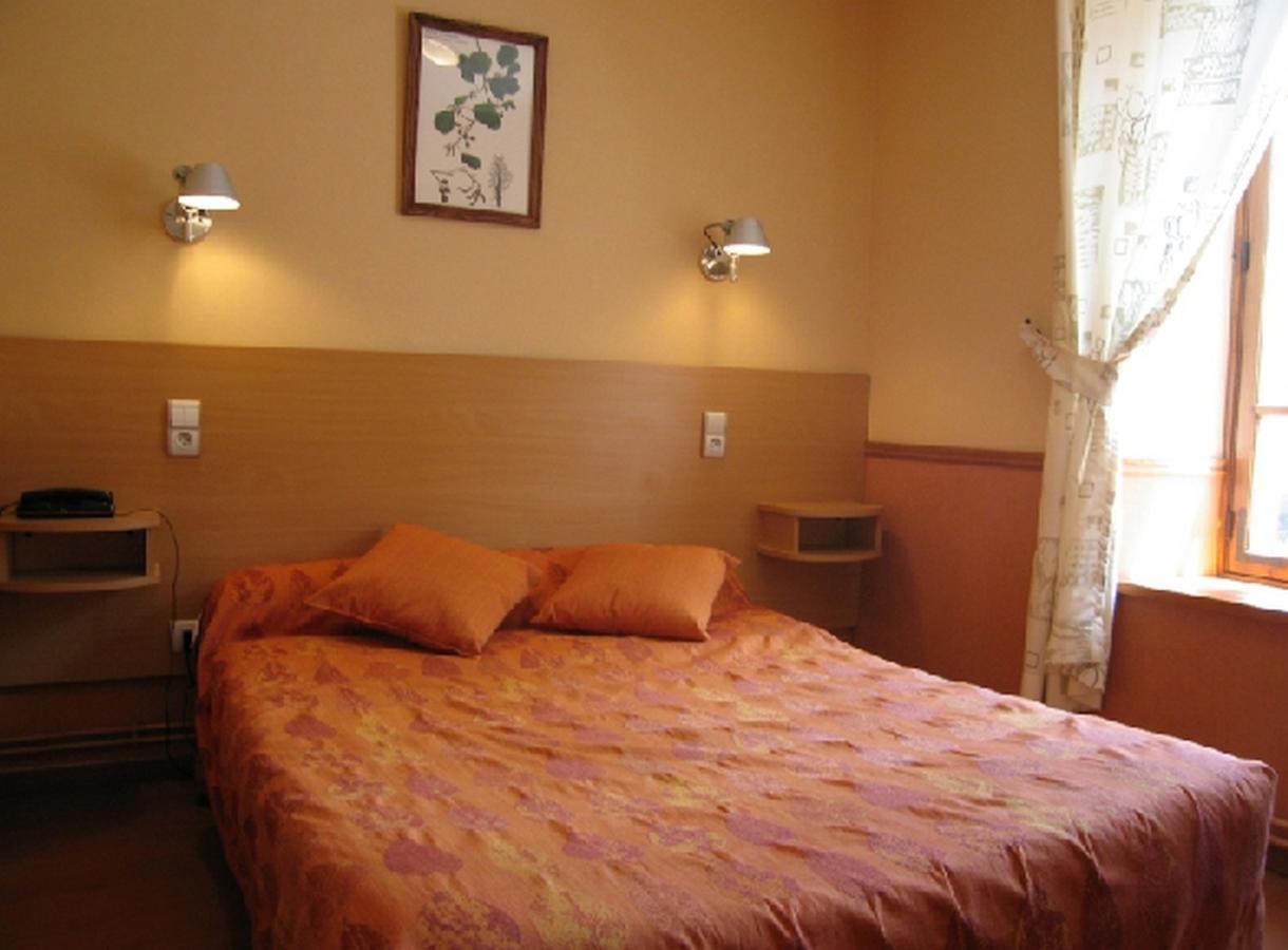 Hotel La Clairiere Chambon-sur-Dolore Phòng bức ảnh
