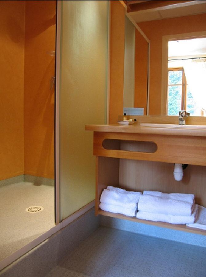 Hotel La Clairiere Chambon-sur-Dolore Phòng bức ảnh